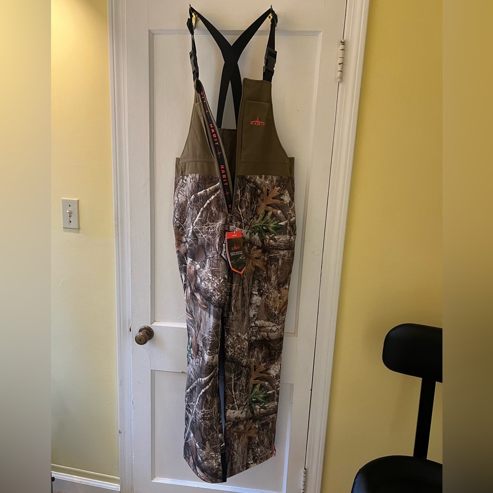 Brand new, ordered wrong size and didn’t make return window